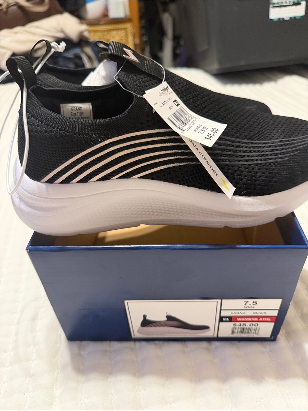 Vionic Women's Black Knit Slip-On Sneakers with White Sole